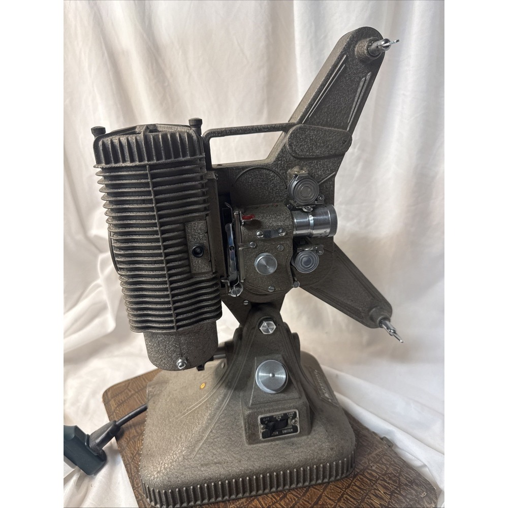 Vintage Working 8MM Keystone K-108 Movie Projector w Original Case Working